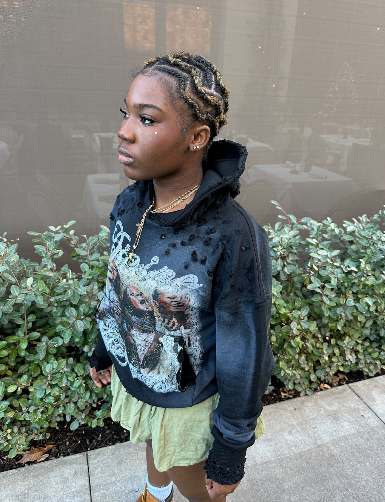 BLACK WASH DISTRESSED HOODIE