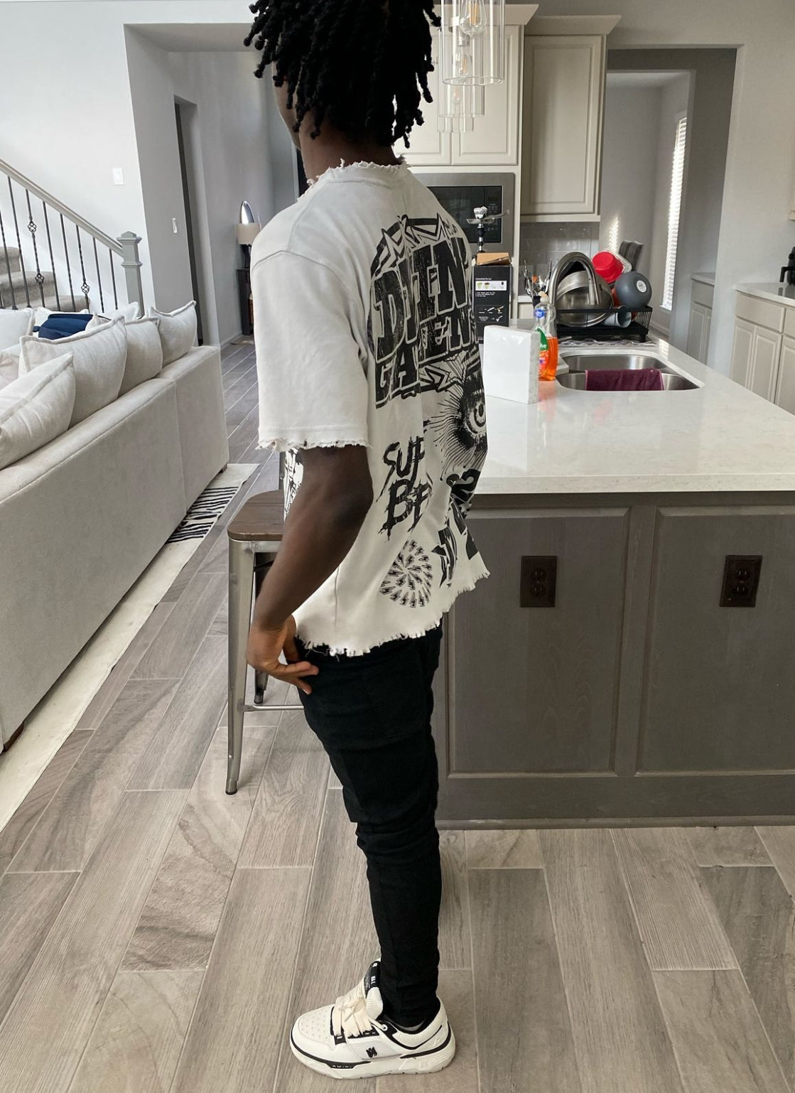 WHITE & BLACK DIVINE TEE